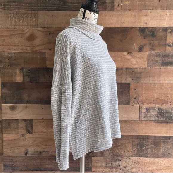 Ginger G Turtleneck Striped Sweater Size Large - Picture 3 of 7